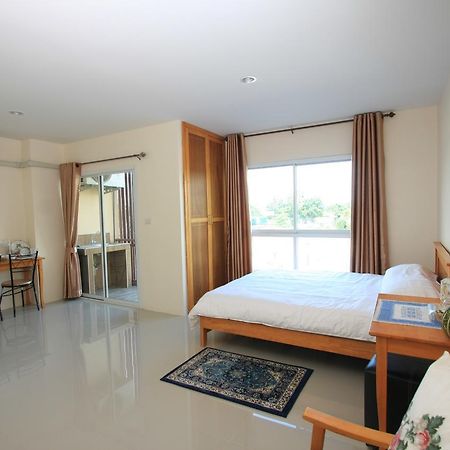 Chantorn Residence Si Racha Exterior foto