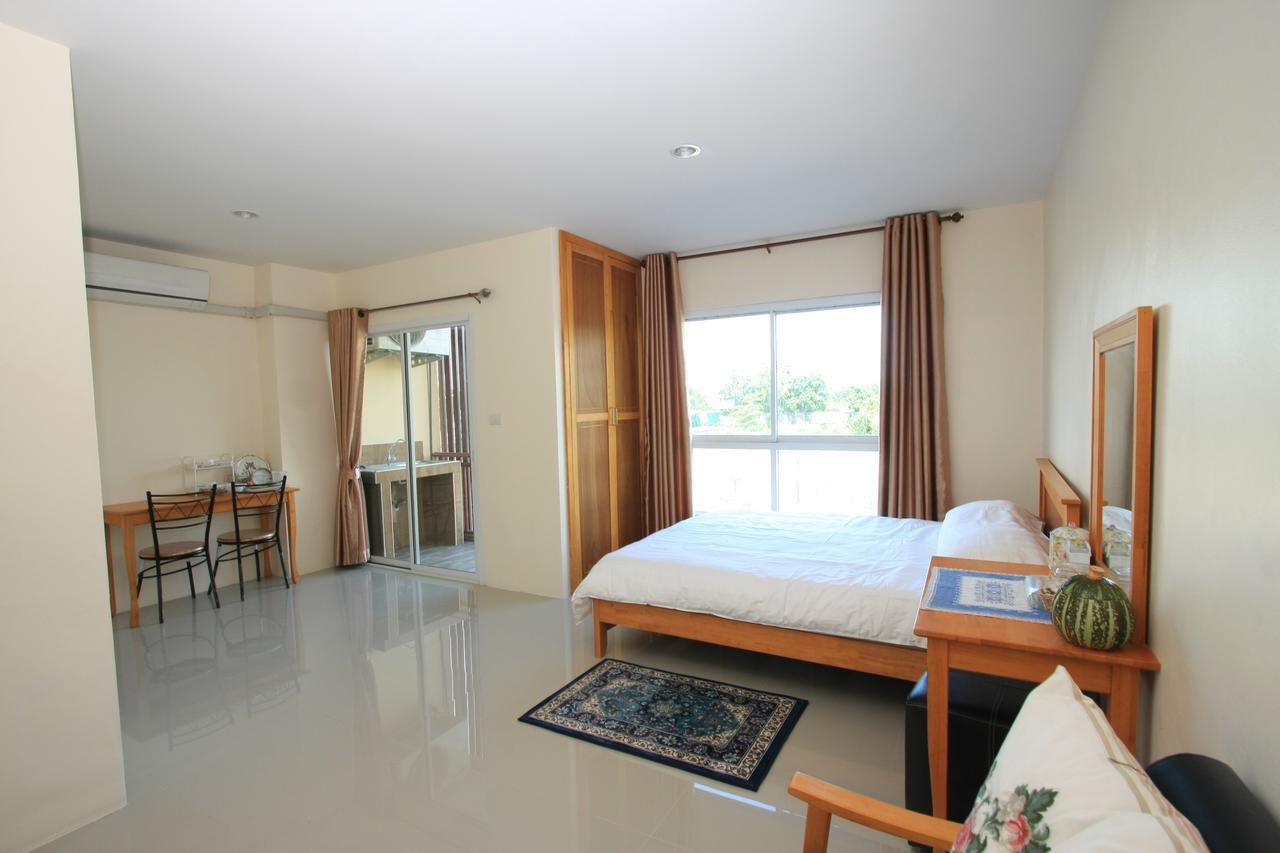 Chantorn Residence Si Racha Exterior foto